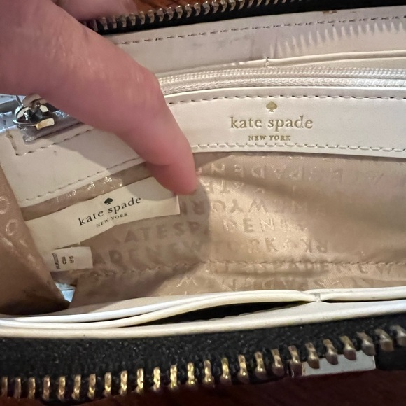 Kate Spade Bow Wallet - Picture 2 of 4